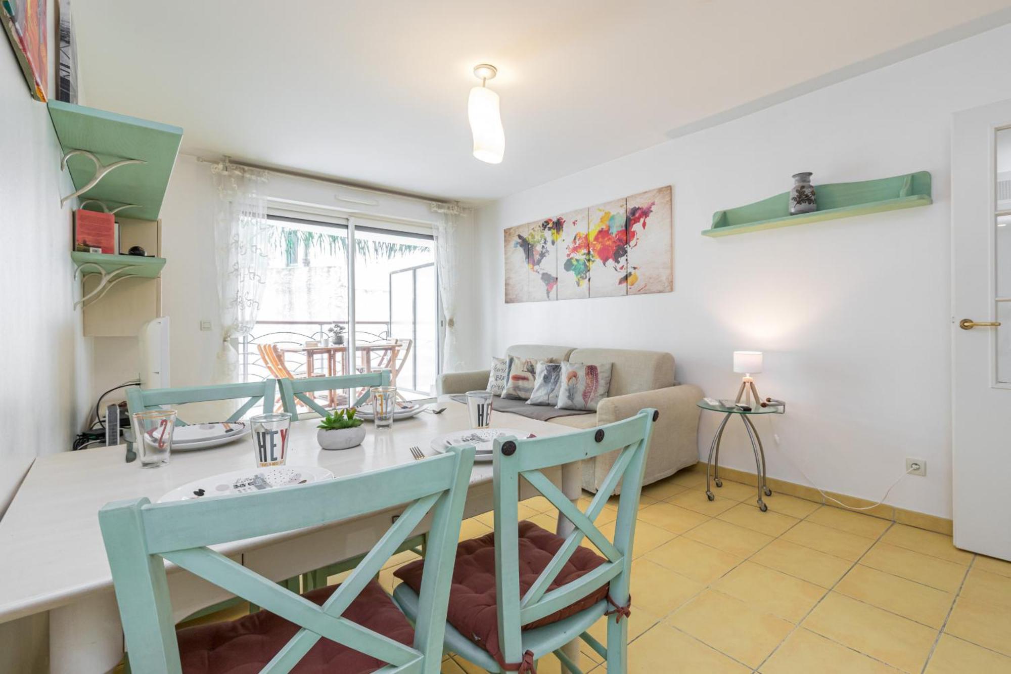Nice 1 Bedroom Downtown Carre D'Or With Garage Екстериор снимка