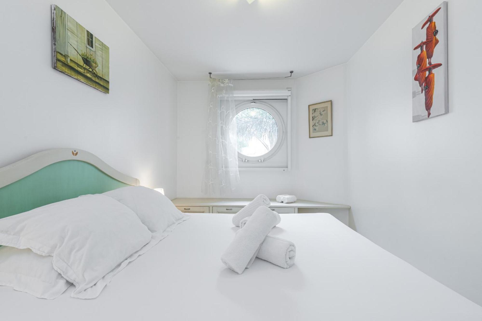 Nice 1 Bedroom Downtown Carre D'Or With Garage Екстериор снимка